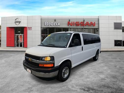 2024 Chevrolet Express 3500 LT