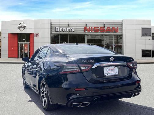 2021 Nissan Maxima SV