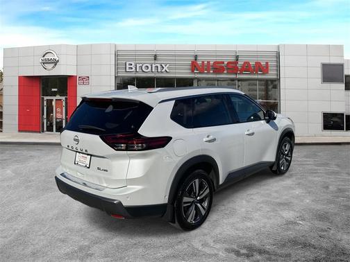 2024 Nissan Rogue SL