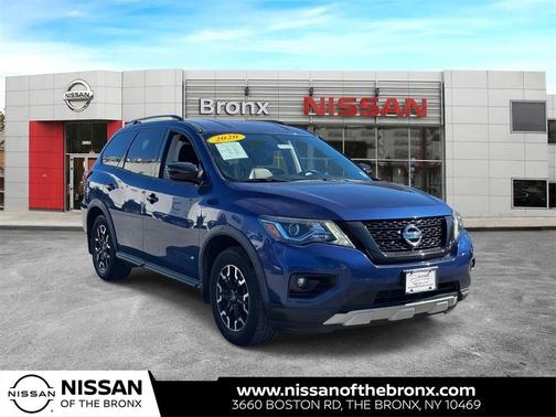2020 Nissan Pathfinder SV