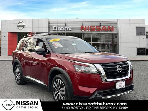 2022 Nissan Pathfinder Platinum