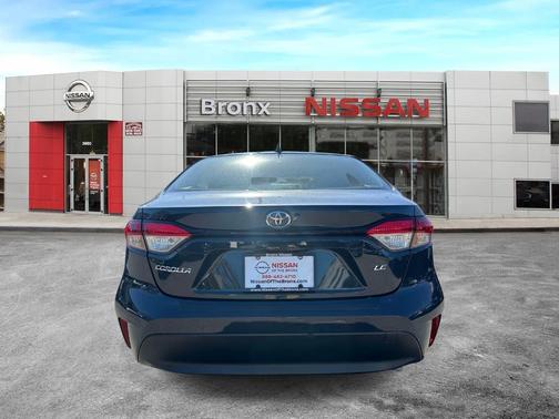 Classic Silver Metallic 2023 Toyota Corolla LE