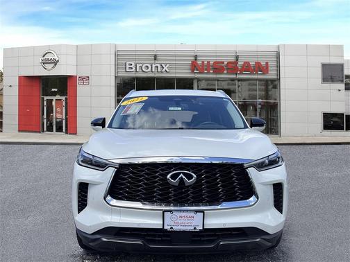 2022 INFINITI QX60 Luxe