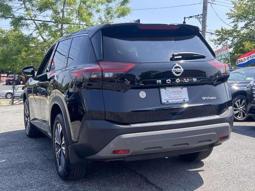 2021 Nissan Rogue SV