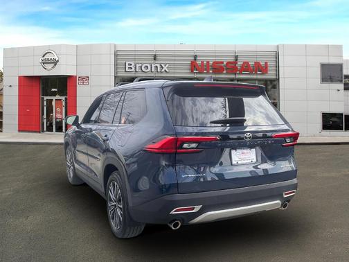 2024 Toyota Grand Highlander Hybrid MAX