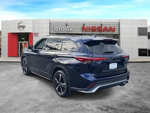 2022 Toyota Highlander XSE