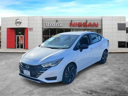 2024 Nissan Versa 1.6 SR