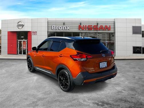 2020 Nissan Kicks SR