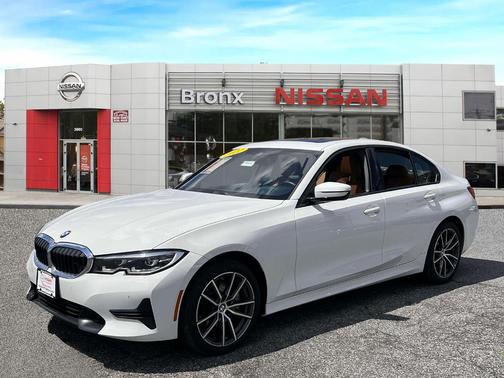 2022 BMW 330 i xDrive