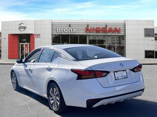 2022 Nissan Altima 2.5 S