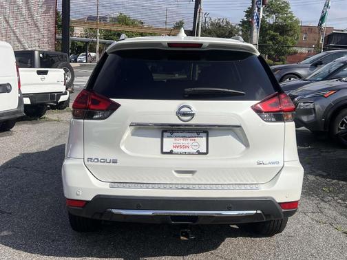 2020 Nissan Rogue SL