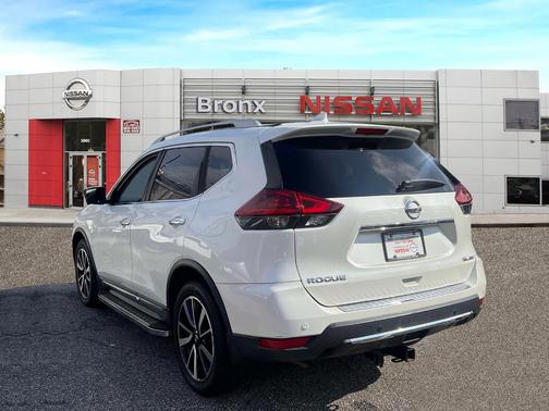 2020 Nissan Rogue SL