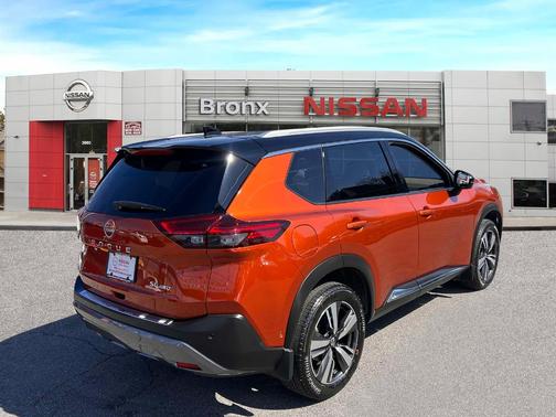 2022 Nissan Rogue SL