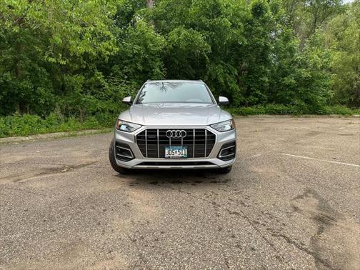 2022 Audi Q5 40 Premium Plus