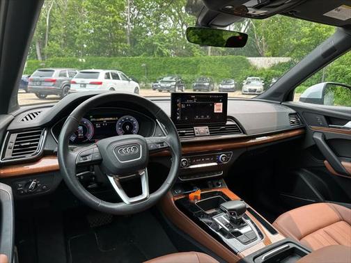 2022 Audi Q5 40 Premium Plus