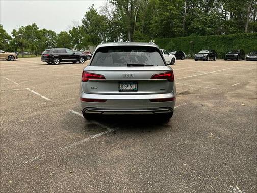 2022 Audi Q5 40 Premium Plus