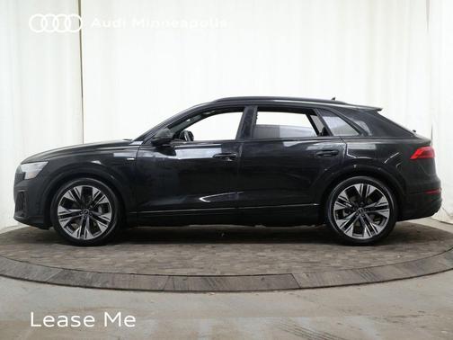 2025 Audi Q8 55 Premium Plus