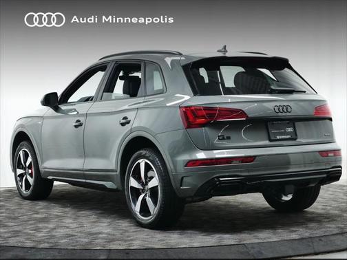 2024 Audi Q5 45 S line Premium Plus