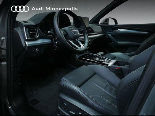 2024 Audi Q5 45 S line Premium Plus