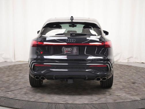 Mythos Black Metallic 2026 Audi SQ5 3.0T Prestige