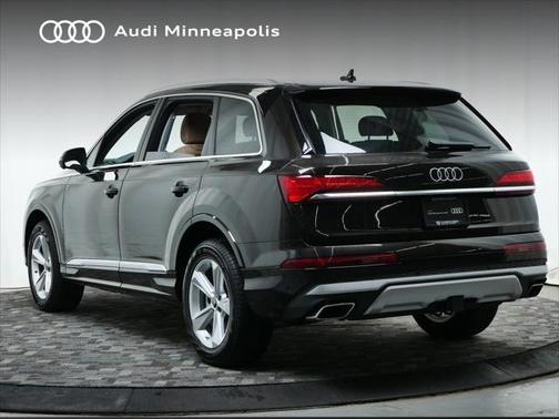 2025 Audi Q7 45 Premium