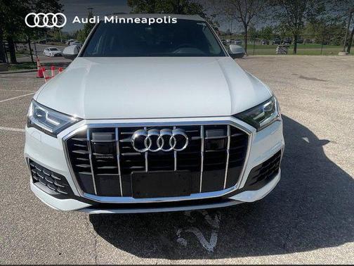 Carrara White 2023 Audi Q7 45 Premium