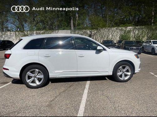 Carrara White 2023 Audi Q7 45 Premium