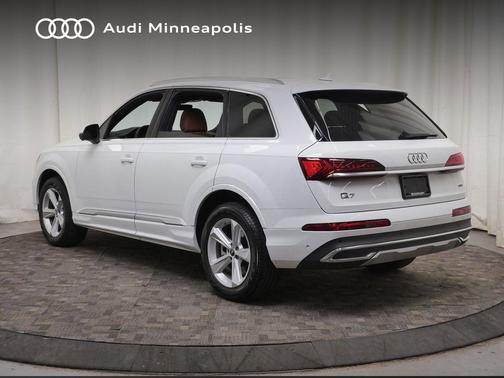 Carrara White 2023 Audi Q7 45 Premium