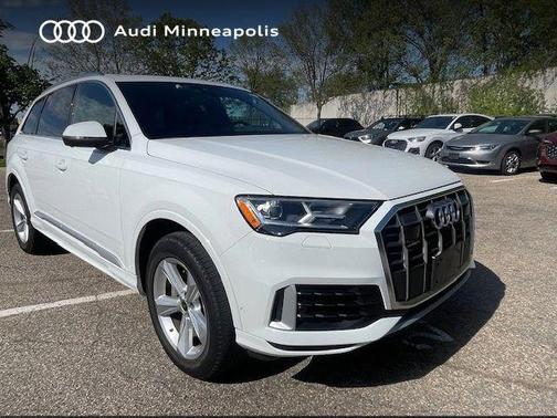 Carrara White 2023 Audi Q7 45 Premium