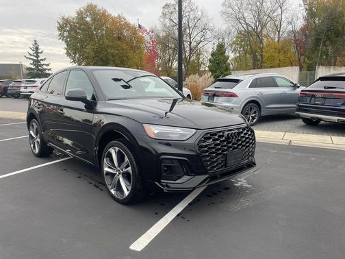 2023 Audi Q5 45 S line Premium Plus