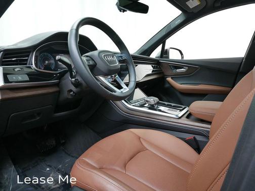 2025 Audi Q7 45 Premium Plus