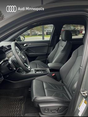 2025 Audi Q3 Premium 45 TFSI S line quattro Tiptronic