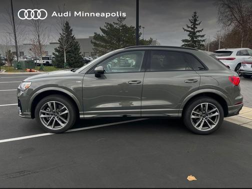 2025 Audi Q3 Premium 45 TFSI S line quattro Tiptronic