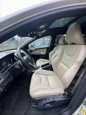 2015 Volvo XC60 T6 Platinum