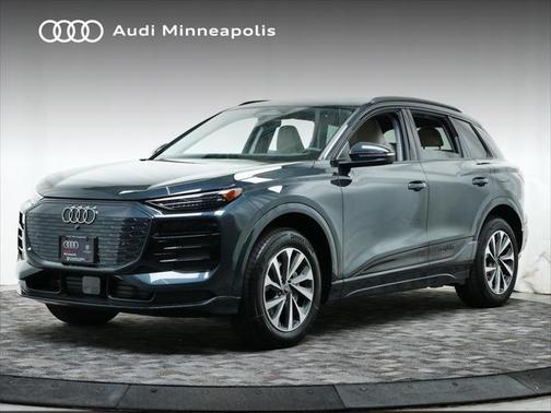 2025 Audi Q6 e-tron Premium Plus quattro