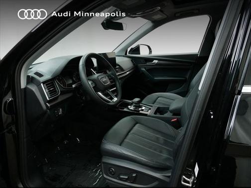 2024 Audi Q5 40 Premium