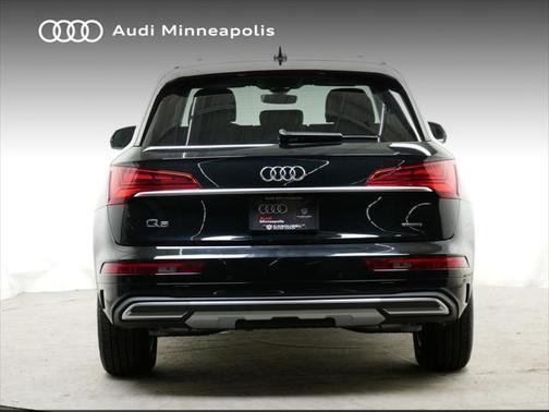 2024 Audi Q5 40 Premium