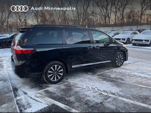 2019 Toyota Sienna Limited