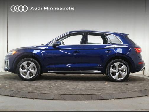 2022 Audi Q5 45 S line Premium Plus