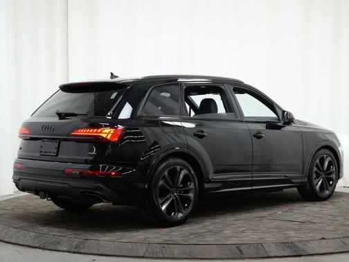 2026 Audi Q7 55 Premium Plus