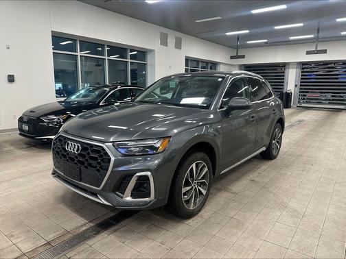 2023 Audi Q5 45 S line Premium Plus