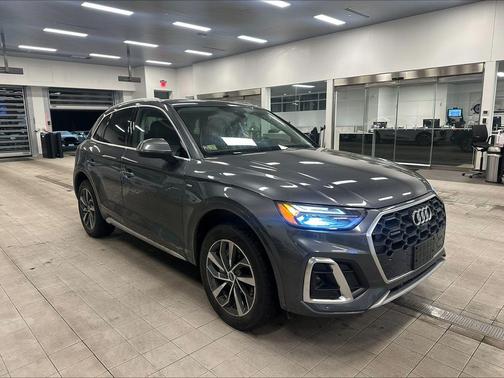 2023 Audi Q5 45 S line Premium Plus