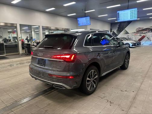 2023 Audi Q5 45 S line Premium Plus