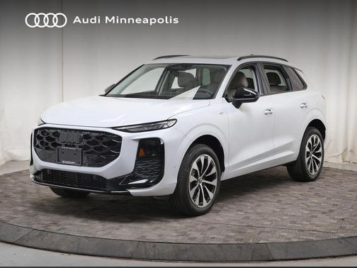 Glacier White Metallic 2026 Audi Q3 TFSI quattro S tronic