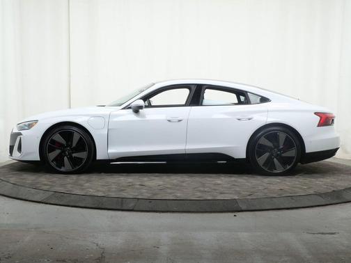 Arkona White 2025 Audi S e-tron GT Premium Plus