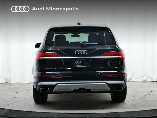 2025 Audi Q7 45 Premium