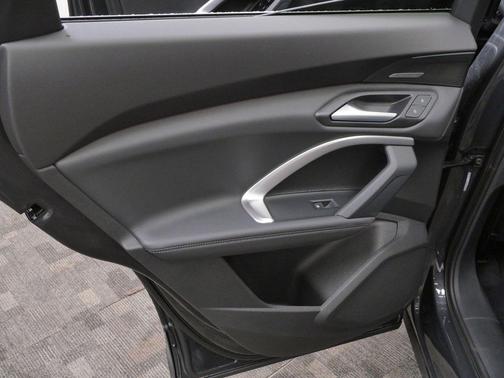 Tambora Gray Metallic 2026 Audi Q5 Sportback Premium Plus TFSI quattro S tronic
