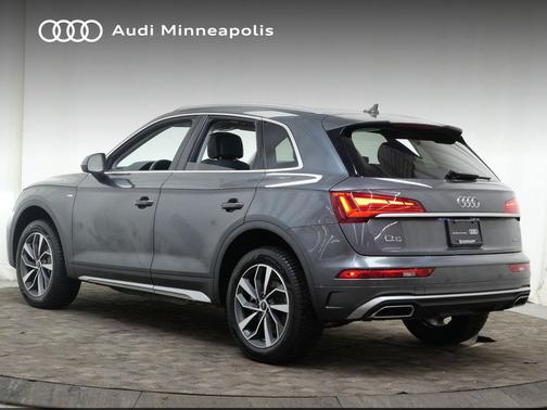 2023 Audi Q5 45 S line Premium Plus