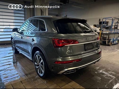 2023 Audi Q5 45 S line Premium Plus