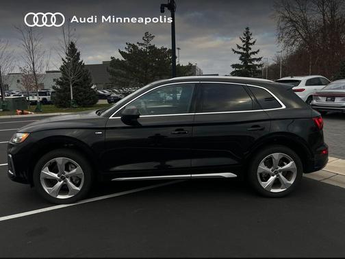 2025 Audi Q5 45 S line Premium Plus